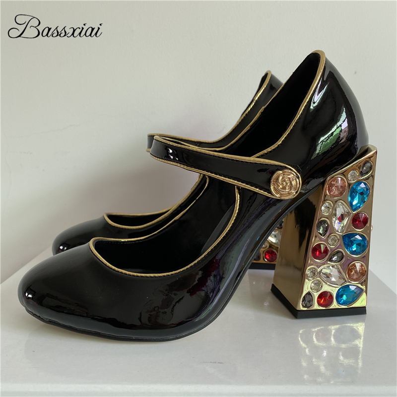 Patent Leather Pump - Décolleté da donna con tacco alto