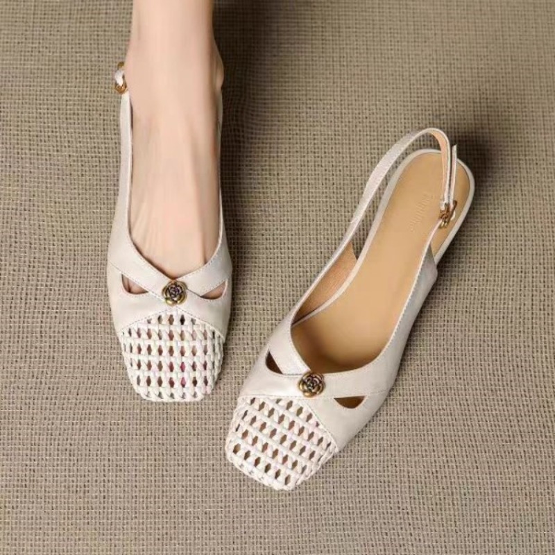 Women Shoes Size - Sandali chiusi da donna in stile