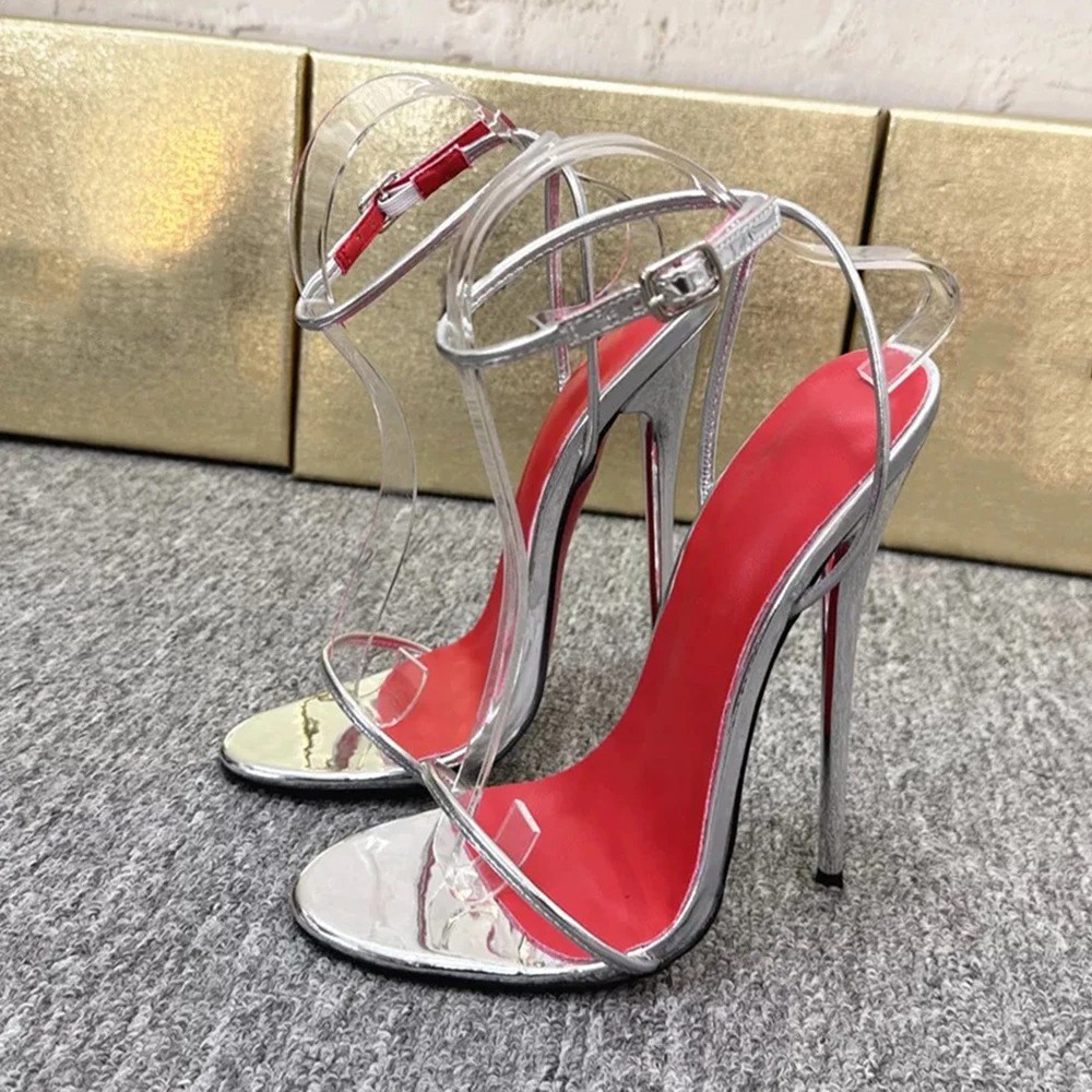 Sandali Marroni in Vernice con - Patent Leather Pump recensione e prezzo